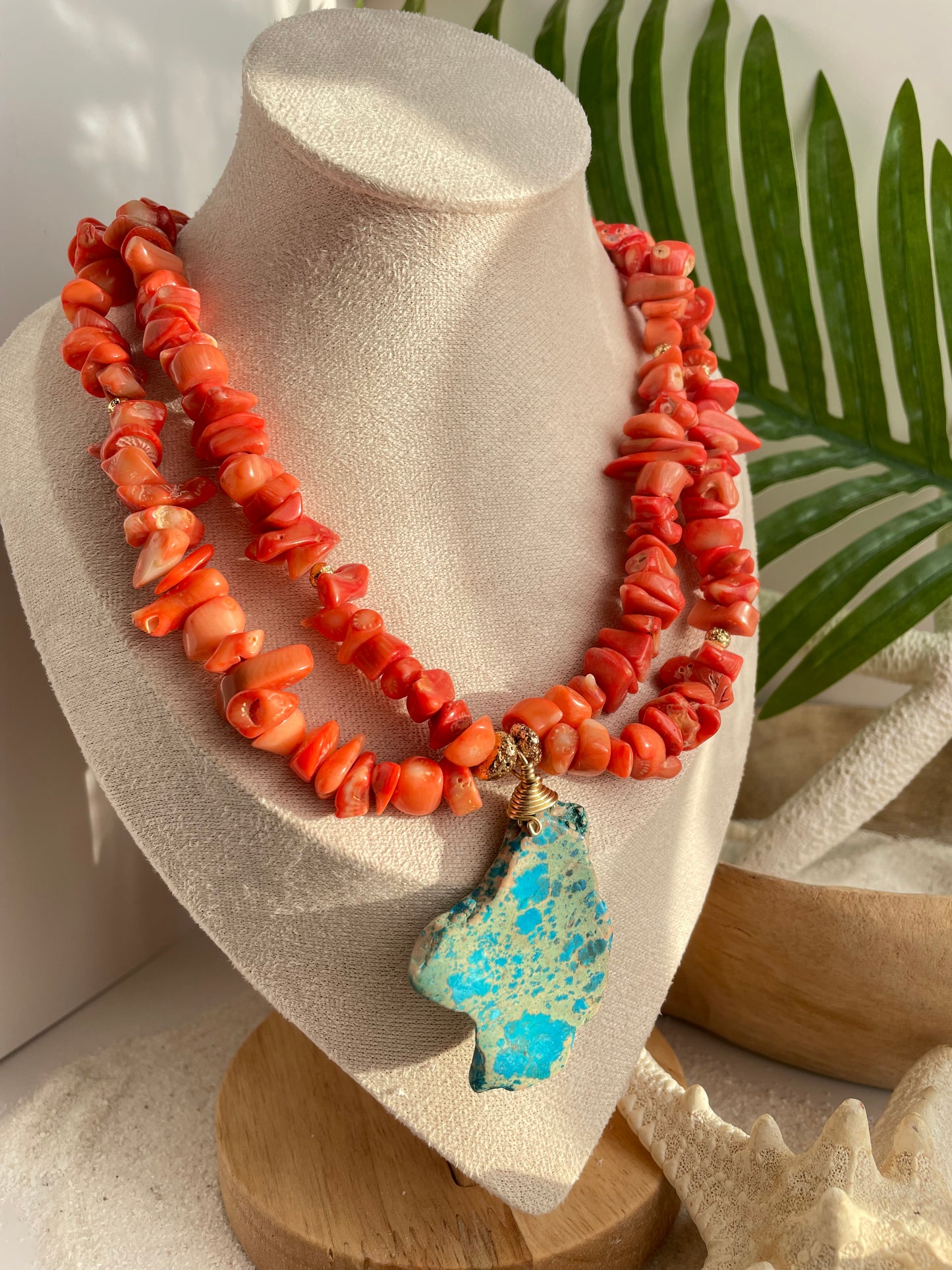 Collar “Fuego del Pacífico” – Coral Anaranjado y Jaspe Imperial