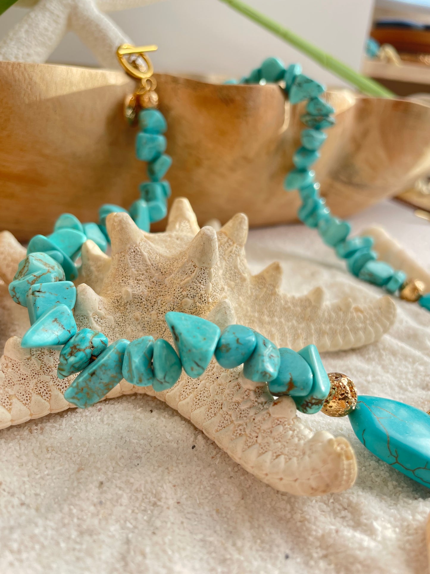 Collar “Olas de Tierra” – Turquesa Natural y Piedra Volcánica