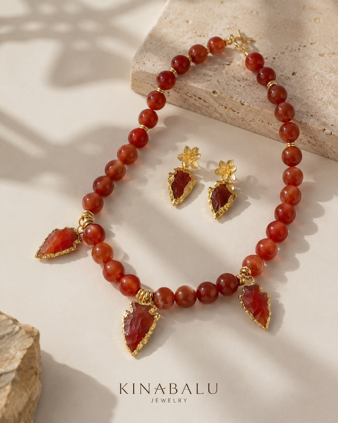 Lanza de la Montaña Necklace