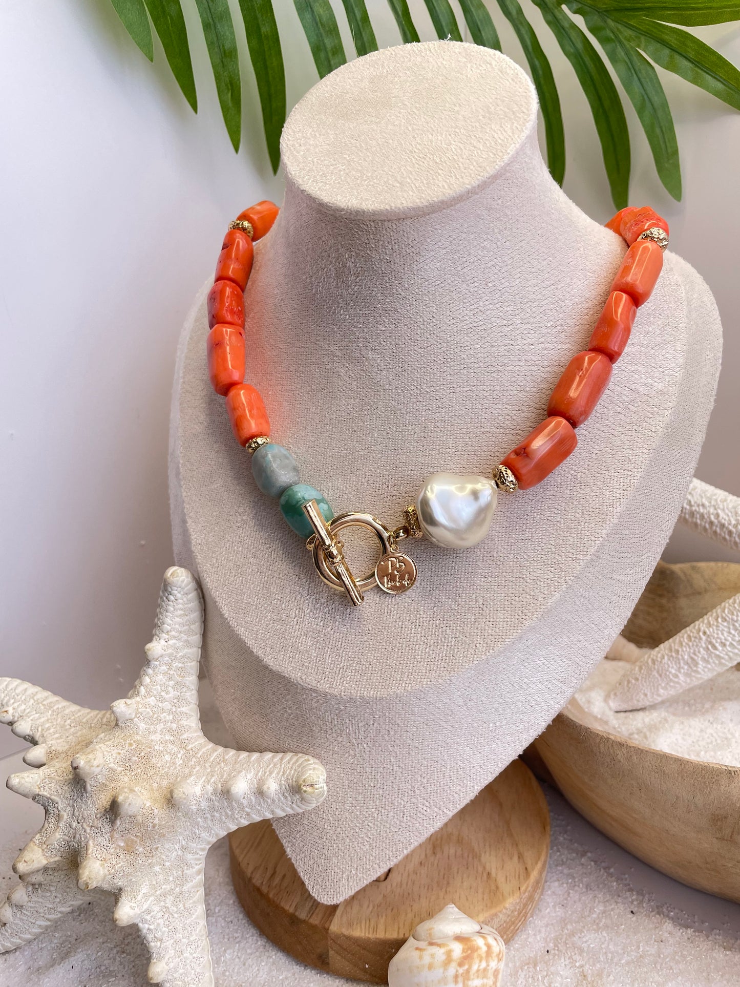 Collar "Alba del Pacífico" – Coral Natural, Amazonita y Perla Barroca