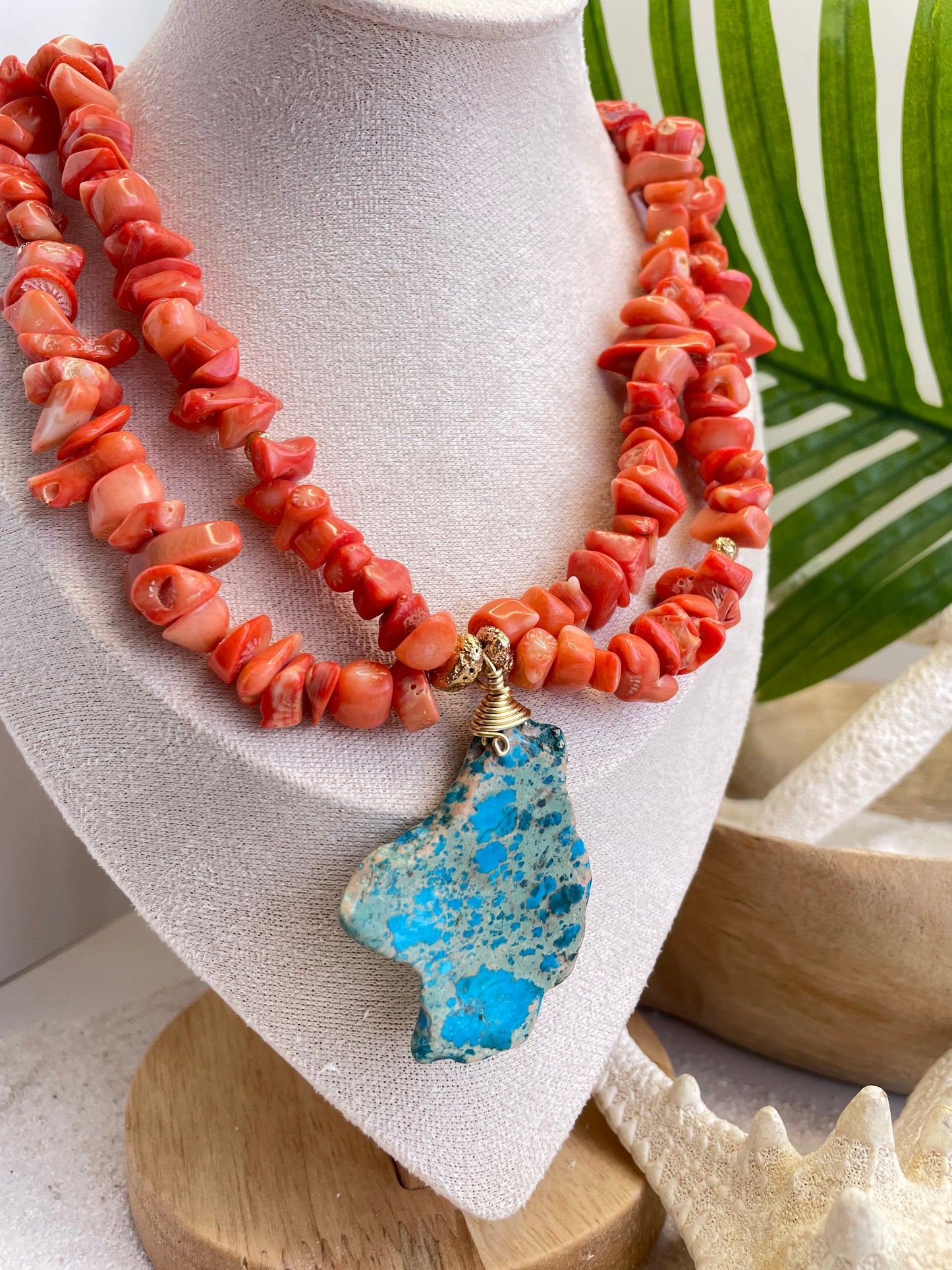 Collar “Fuego del Pacífico” – Coral Anaranjado y Jaspe Imperial