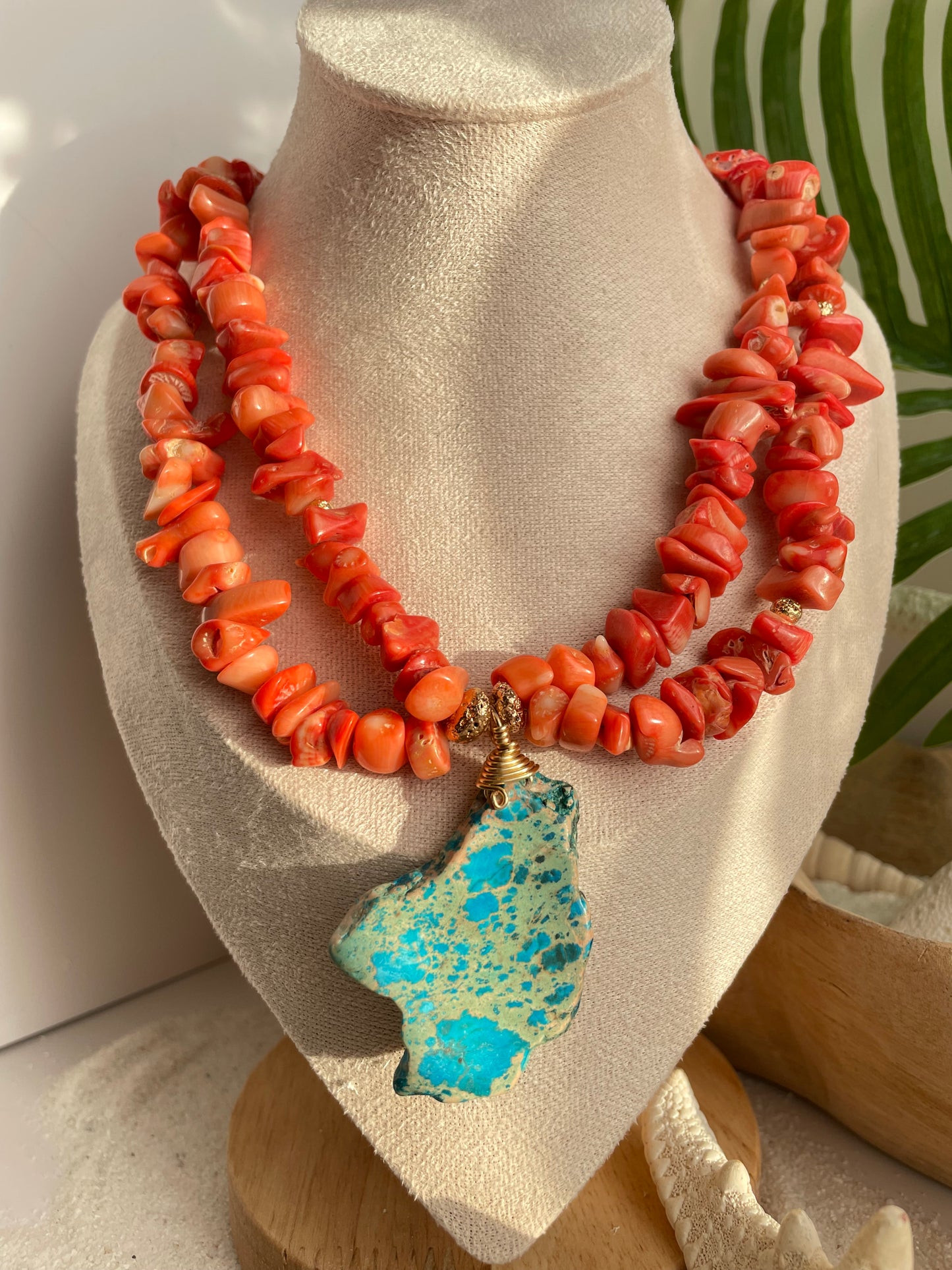 Collar “Fuego del Pacífico” – Coral Anaranjado y Jaspe Imperial