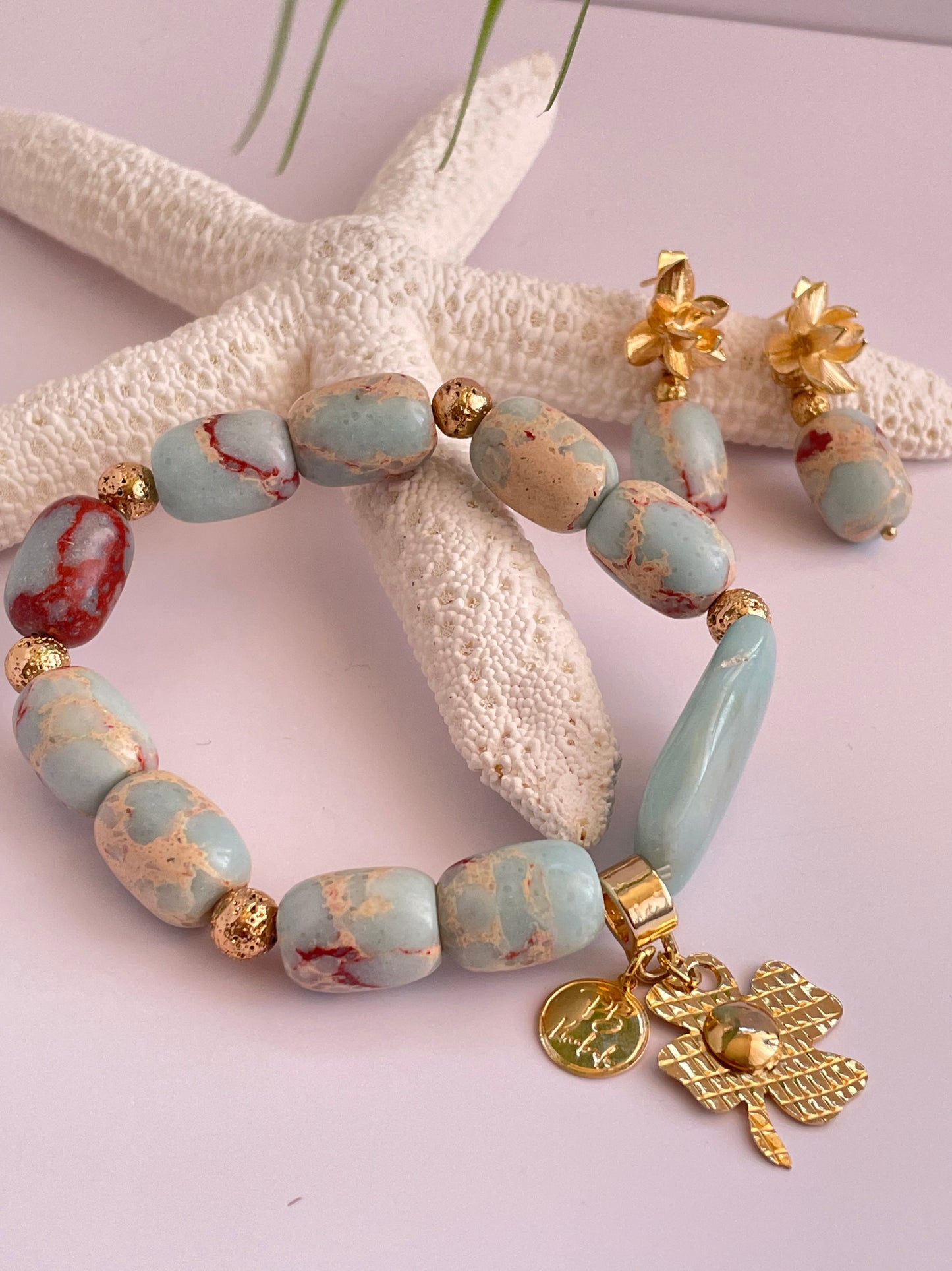 Set "Trevol Imperial"Pulsera y aretes de Jaspe Imperial con baño en oro de 18K