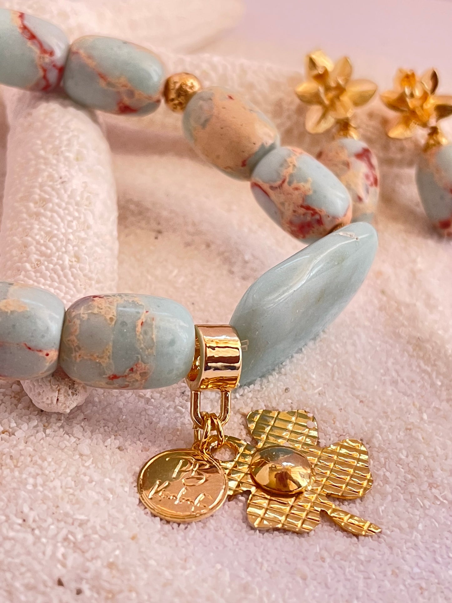 Set "Trevol Imperial"Pulsera y aretes de Jaspe Imperial con baño en oro de 18K