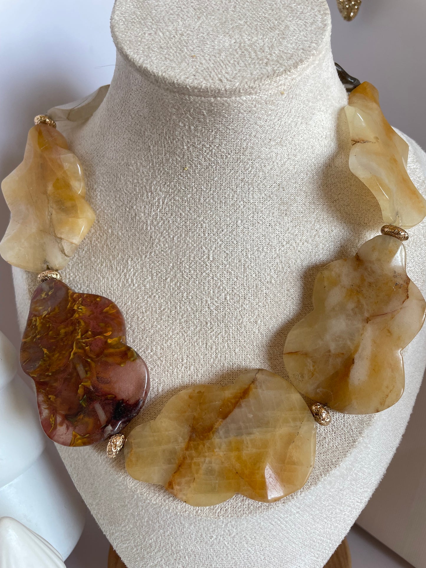 Raíz Dorada Agate Choker